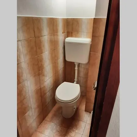 Apartma Car * Dolenja Trebuša